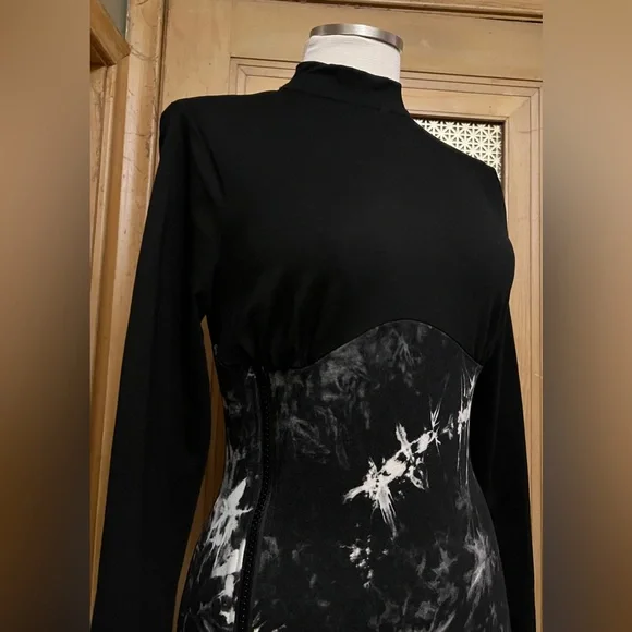 CAPSULLE dress L - Picture 2 of 11